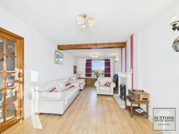 3 bed property, in Forknell Avenue, £210,000