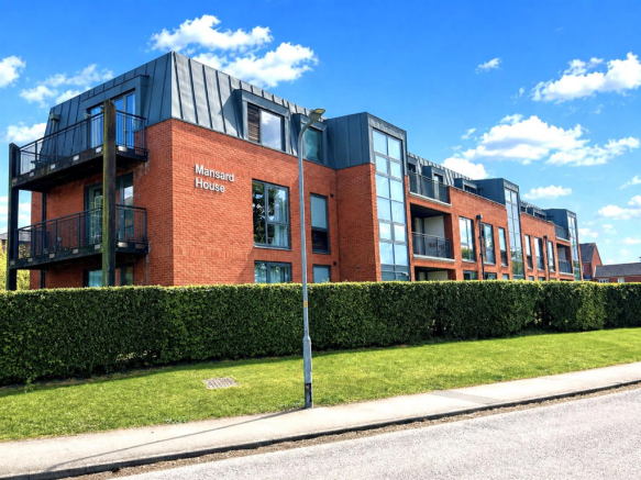1 bed property, in South Meadow Road, £125,000