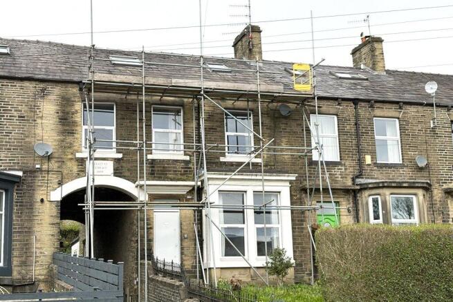 6 bed property, in 24 Belle Vue Terrace, £225,000