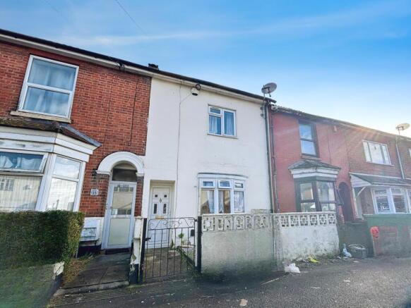 3 bed property, in Northumberland Road, £240,000