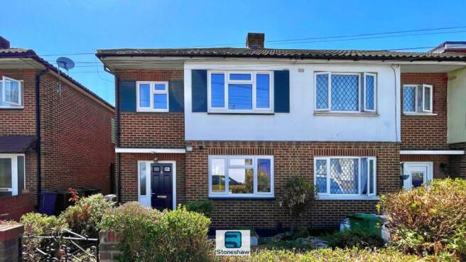 3 bed property, in Cambeys Road, £425,000