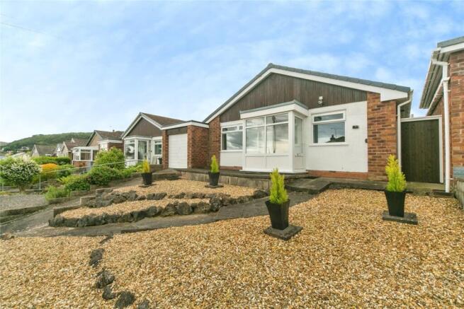 2 bed property, in Powys Road, £250,000