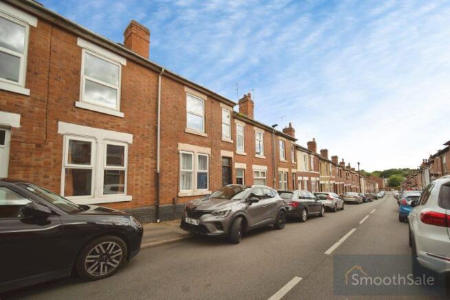 3 bed property, in Peach Street, £158,000