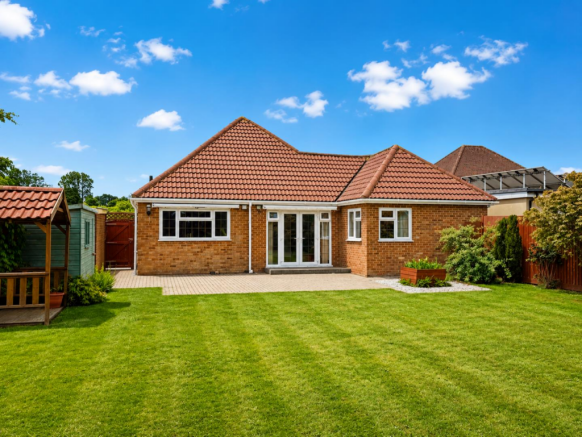 2 bed property, in Ashford Road, £500,000