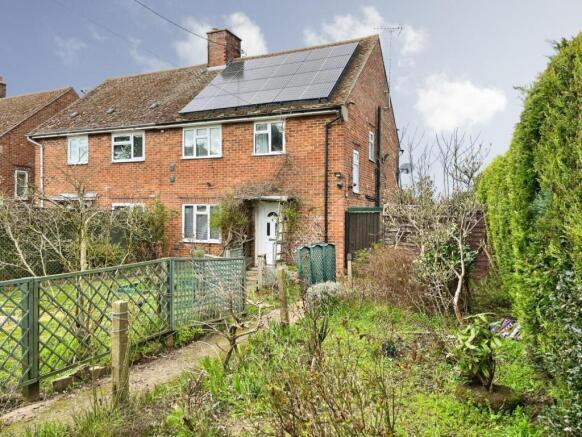 3 bed property, in South Road, £200,000