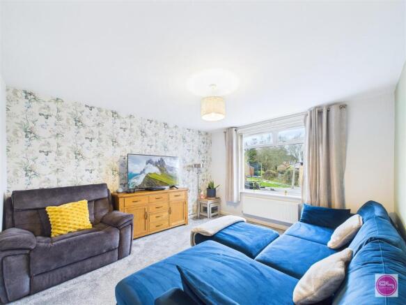 3 bed property, in Burton Road, £210,000