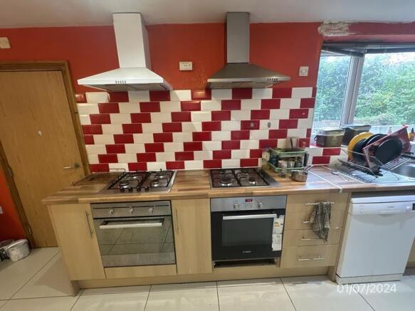 9 bed property, in Richards Street, £550,000