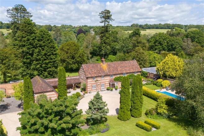 4 bed property, in Frampton, £1,575,000