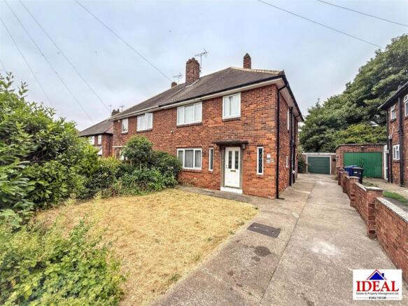 4 bed property, in Beaumont Avenue, £150,000