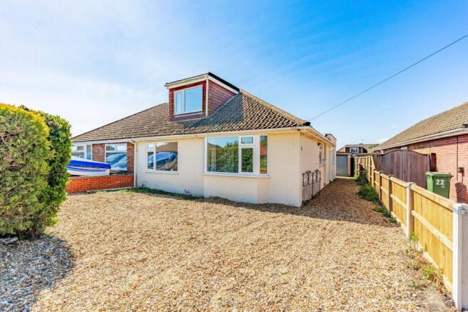 3 bed property, in Varvel Avenue, £350,000