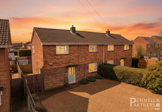 3 bed property, in Feldale Place, £255,000