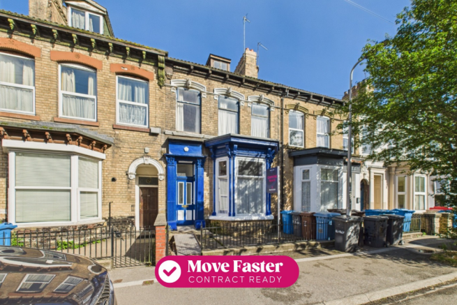 4 bed property, in Albany Street, £150,000