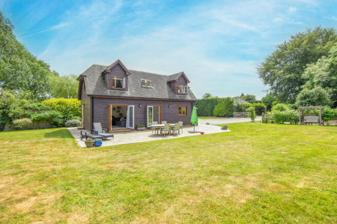 2 bed property, in Stalisfield Church Road, £699,995