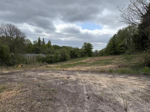 Land, in Land Off Ravenswood Drive, £500,000