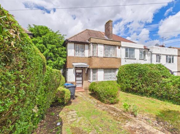 3 bed property, in Benhurst Gardens, £425,000