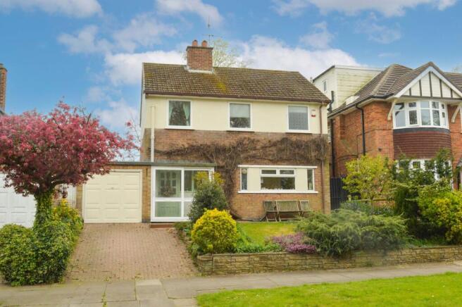 3 bed property, in Sedgebrook Road, £400,000
