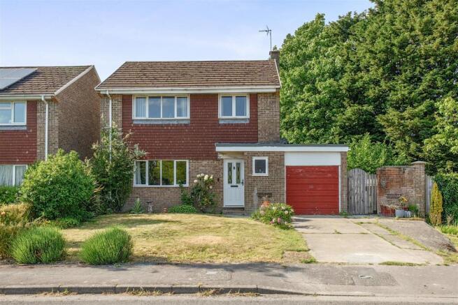 3 bed property, in Taskers Lane, £470,000