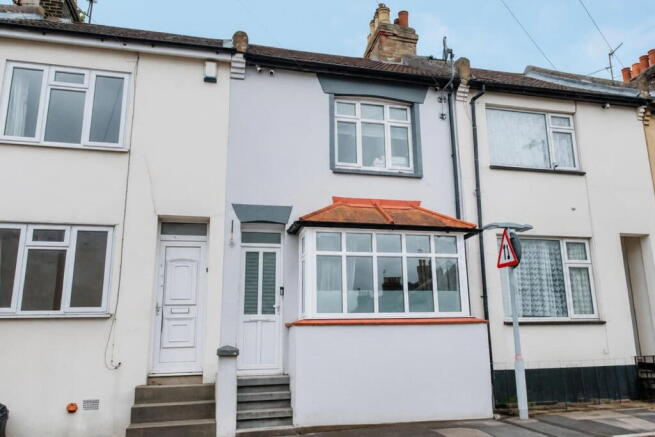 3 bed property, in Glencoe Road, £245,000