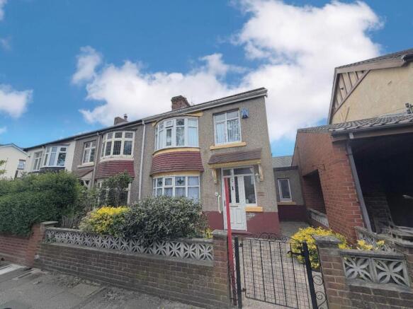 3 bed property, in Westbourne Road, £79,999