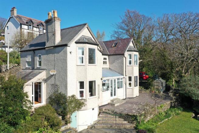 4 bed property, in St. Agnes Road, £565,000