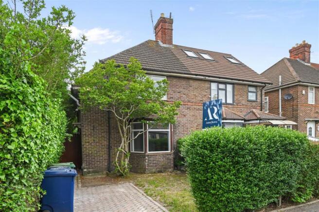 3 bed property, in Norman Way, £650,000