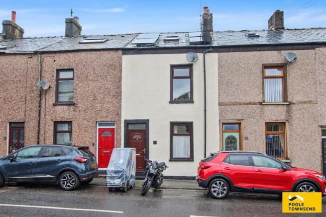 3 bed property, in Chapel Street, £110,000