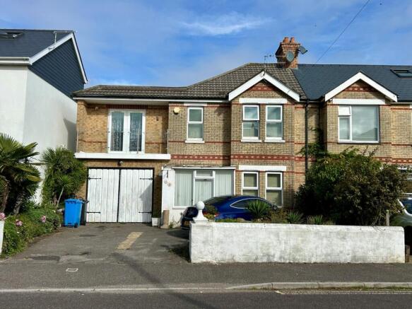 4 bed property, in Gorleston Road, £475,000