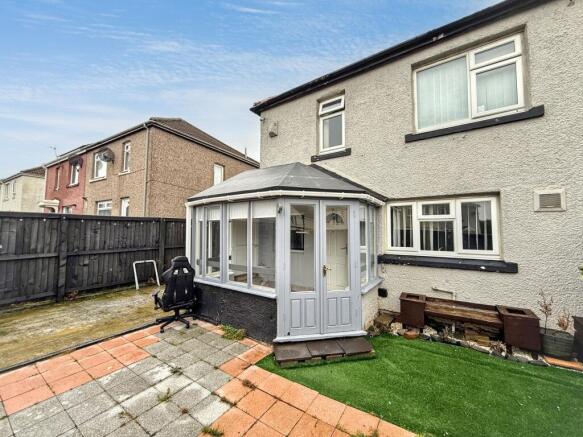 3 bed property, in Hunter Street, £83,000