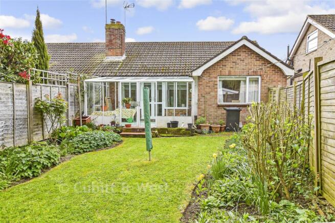 2 bed property, in Fitzalan Road, £360,000
