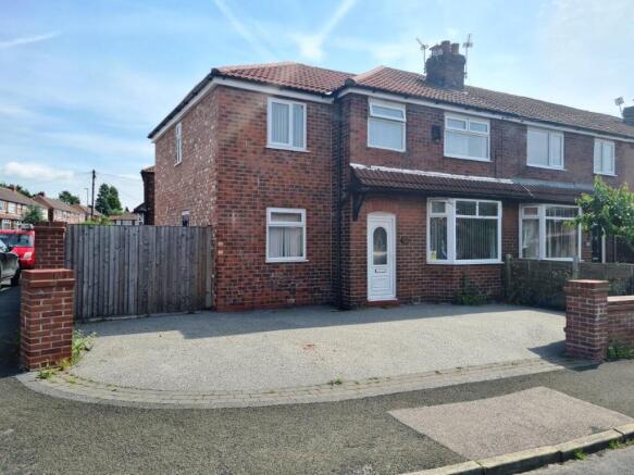 5 bed property, in St. Georges Road, £310,000