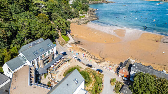 2 bed property, in Bolt Head, £995,000