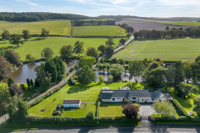 5 bed property, in Norton Lane, £1,200,000