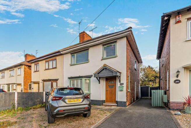 3 bed property, in Chaddesden Lane, £200,000