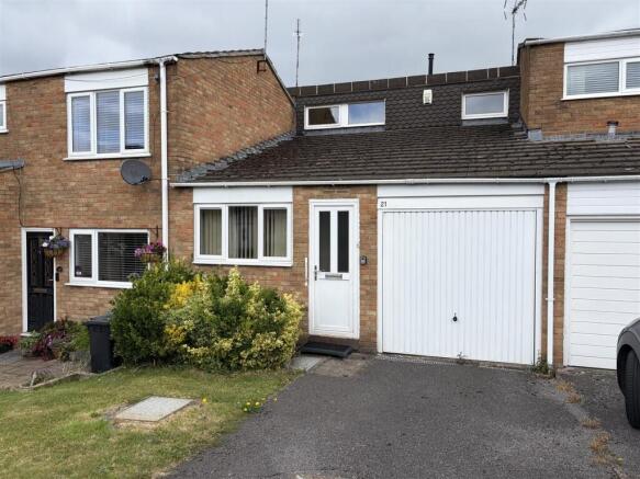3 bed property, in Park View, £280,000