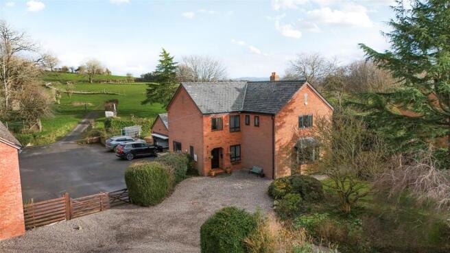 6 bed property, in Munstone, £1,195,000