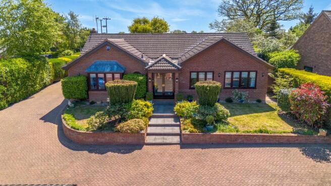3 bed property, in Tinkers Castle Road, £875,000