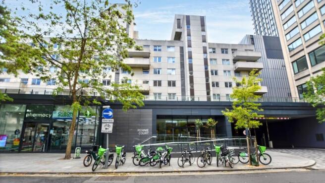 2 bed property, in Upper Ground, £550,000