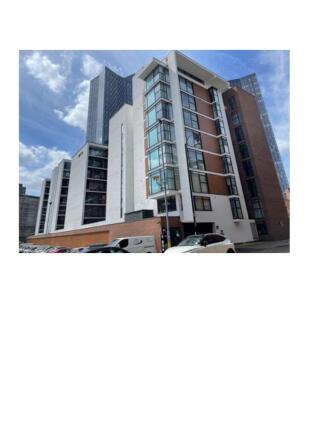 1 bed property, in 8 Commercial Street, £95,000