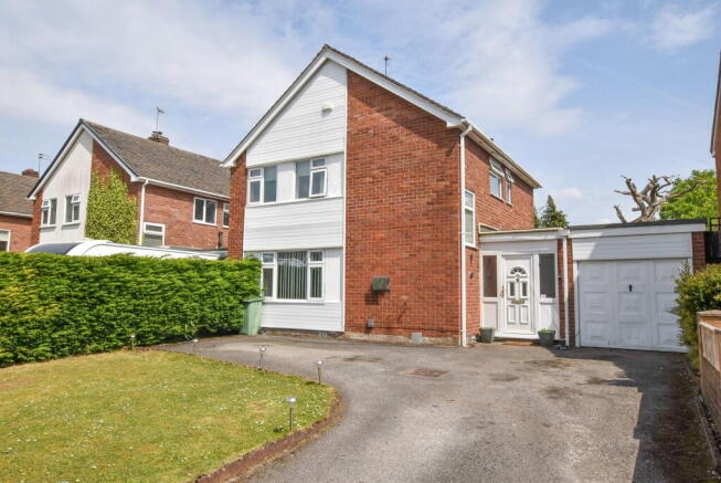3 bed property, in Marfords Avenue, £439,950
