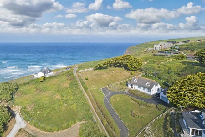 4 bed property, in Beach View, £1,950,000