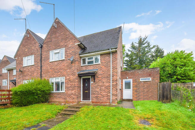 6 bed property, in Chatham Road, £450,000