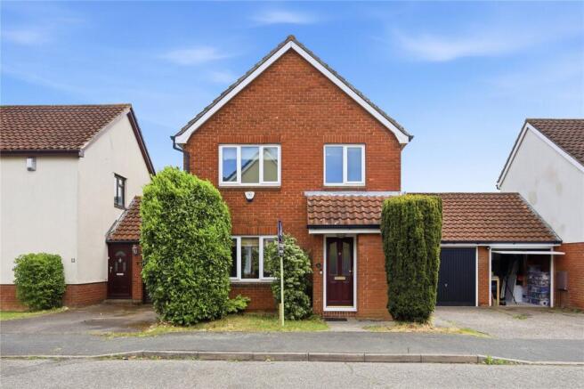 3 bed property, in Sutton Mead, £425,000