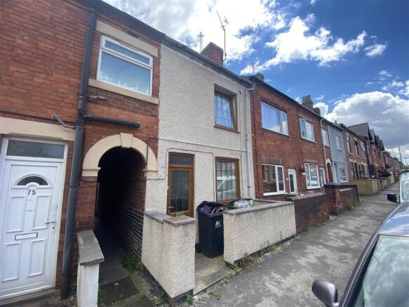 2 bed property, in Prospect Street, £130,000
