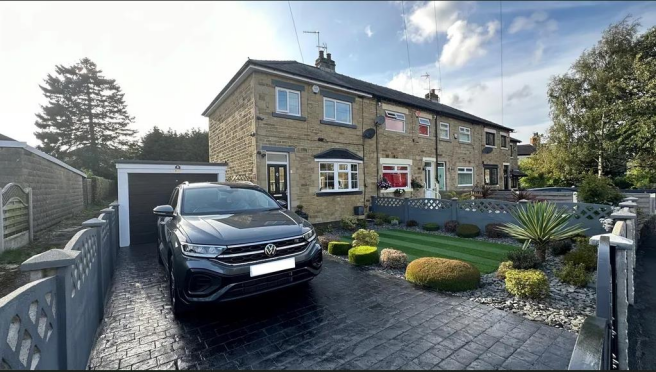 2 bed property, in Mount Grove, £205,000