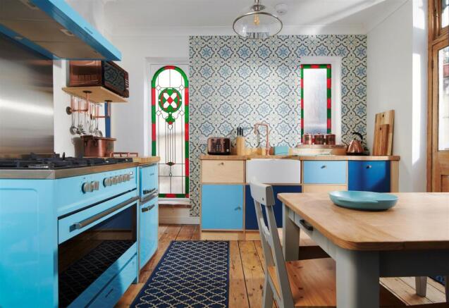 2 bed property, in 34A Church Street, £250,000