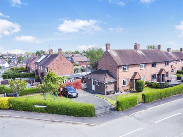 3 bed property, in Ferndale Crescent, £250,000