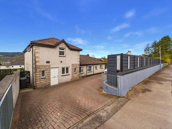 5 bed property, in Achnashee, £365,000