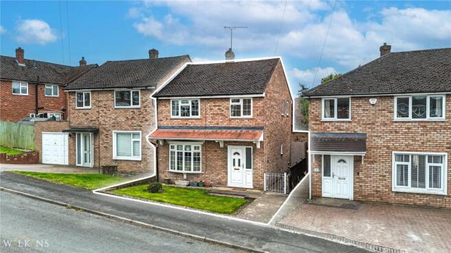 3 bed property, in Lomita Crescent, £240,000