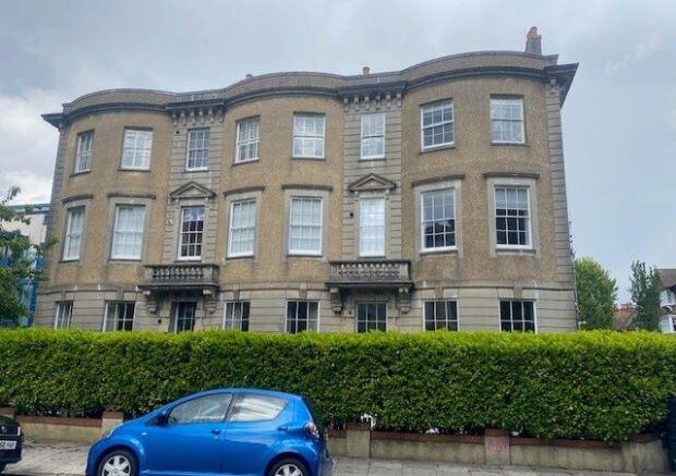 4 bed property, in Flat 1 Temple Heights, £500,000