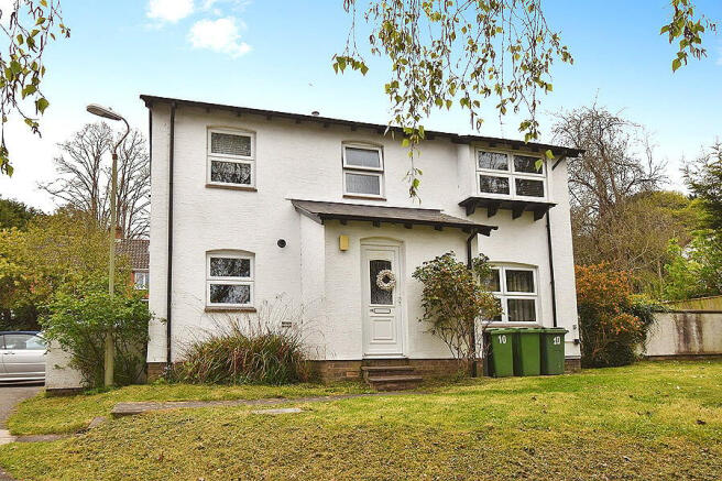 6 bed property, in Glenthorne Road, £615,000